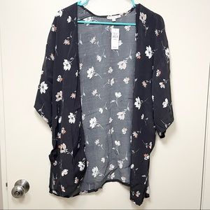 NWT American Eagle Don't Ask Why Floral Kimono
